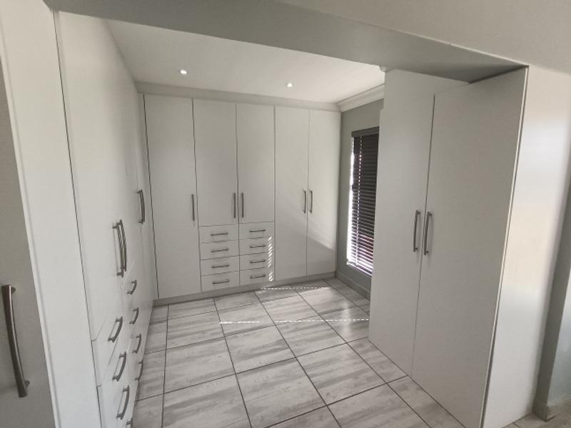3 Bedroom Property for Sale in Hartenbos Central Western Cape